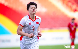 Hàng tiền đạo đội tuyển Việt Nam thay đổi mạnh, Đình Bắc và Tiến Linh lần đầu song tấu? Hàng tiền đạo đội tuyển Việt Nam thay đổi mạnh, Đình Bắc và Tiến Linh lần đầu song tấu?
