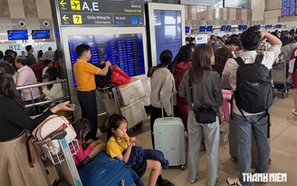 Vé máy bay tết tăng nhiệt
