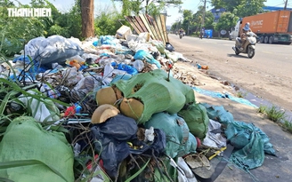 Rác thải tự phát gây ô nhiễm, mất mỹ quan đô thị