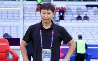 HLV Kim Sang-sik: 'Tôi xin lỗi vì thua Malaysia, đội tuyển Việt Nam làm chưa đủ tốt, thật thất vọng'