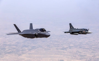 Mỹ lần đầu điều tiêm kích tàng hình F-35 tập trận tại Ấn Độ