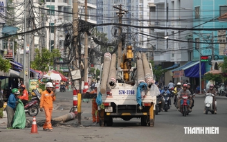 Di dời toàn bộ cột điện án ngữ đường Chu Văn An