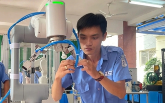 Bỏ quy định giữ nguyên lương, phụ cấp đối với giảng viên đi học nước ngoài Bỏ quy định giữ nguyên lương, phụ cấp đối với giảng viên đi học nước ngoài
