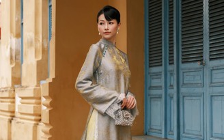 Tôn vinh trang phục ngày tết với túi ngọc trai kiêu sa