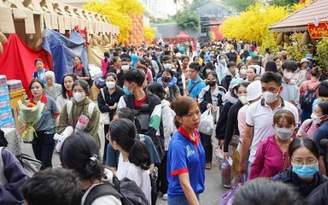 An toàn về quê ăn tết