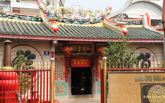 Chùa cổ Ông Bốn ở miền Tây: Lễ đấu giá lồng đèn độc đáo của người Hoa