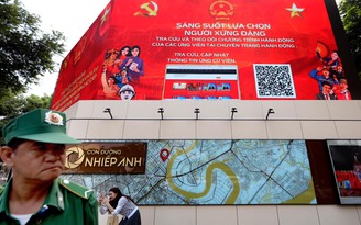 Bầu cử Quốc hội: TP.HCM rực rỡ cờ hoa hướng về ngày hội toàn dân