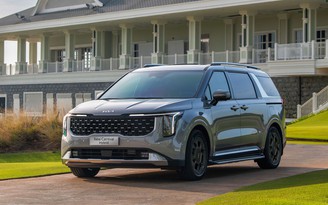 New Carnival Hybrid ưu đãi 100 triệu, cơ hội vàng mua xe gia đình cho khách Việt