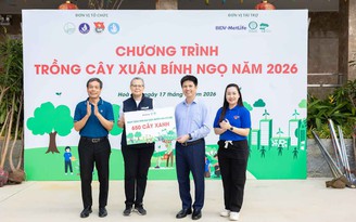 BIDV MetLife tham gia trồng 650 cây xanh tại Đại học Quốc gia Hà Nội