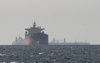 Chiến sự Iran 'xuống thang' mong manh