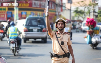 Vì sao xe máy bị giới hạn 50 km/giờ trên quốc lộ 22 cũ ở TP.HCM?