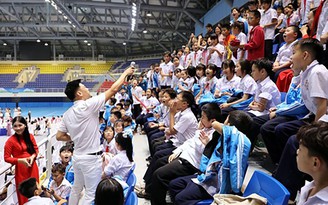 Toyota Việt Nam tiếp sức kỹ năng an toàn giao thông cho học sinh tiểu học