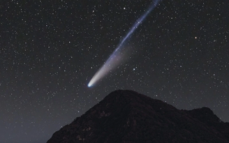 Sao chổi Phục Sinh đã tới: Tối nay 28.3 người Việt quan sát được không?