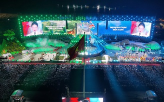 'Biển người' tham gia khai mạc Năm Du lịch Quốc gia 2026 tại Quy Nhơn