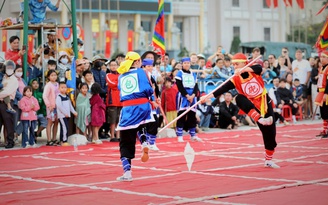 Nhân dân là trung tâm trong hưởng thụ văn hóa