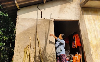 Sống bất an trong vùng xói lở