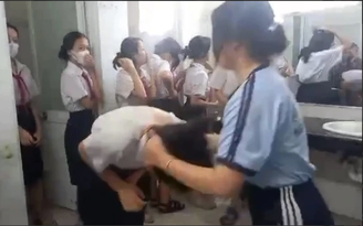 Xem xét trách nhiệm hiệu trưởng khi xảy ra bạo lực học đường