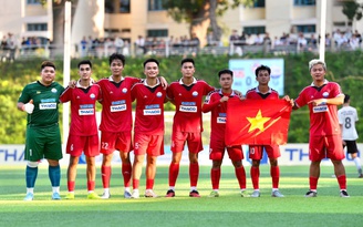 Những tấm vé bán kết đầu tiên đã có chủ