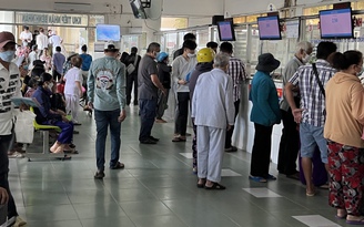 Ngành y tế Cà Mau thiếu nhân lực, nợ lương, nhiều cơ sở xuống cấp