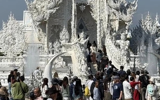 Ngôi đền được ví như 'Địa ngục trần gian' ở Thái Lan thu hút du khách