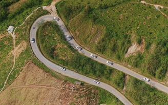 Hành trình Từ Trái Tim vượt 'cổng trời', thắp sáng khát vọng kiến quốc nơi biên cương