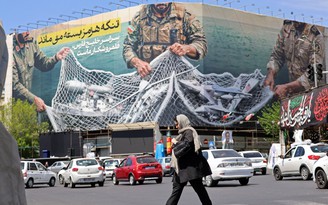 NÓNG: Quân đội Mỹ thông báo phong tỏa các cảng Iran