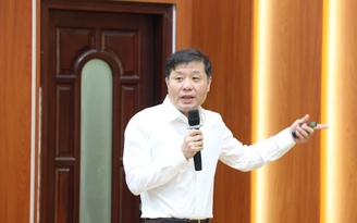 GS Vũ Hà Văn: ‘Đa phần học toán để qua môn, đối phó là chính’