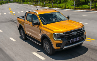 Xe bán tải tại Việt Nam vẫn hút khách mua, Ford Ranger lấy lại ngôi đầu