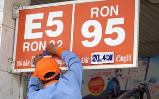 Giá xăng dầu hôm nay 14.4.2026: Giảm mạnh, dầu WTI về dưới mốc 100 USD/thùng