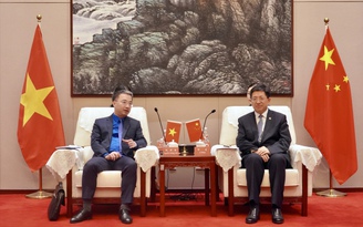 Anh Nguyễn Tường Lâm gặp xã giao Bí thư thứ nhất T.Ư Đoàn TNCS Trung Quốc