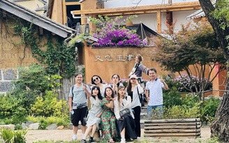 Tour nước ngoài 'lấn lướt' tour nội địa trong dịp nghỉ lễ dài
