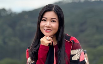 Ca sĩ Dương Hồng Loan: May mắn khi giữ hôn nhân viên mãn bên mối tình đầu