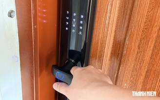 Có phải khóa thông minh chỉ mở được bằng vân tay?