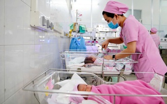 Báo động mức sinh thấp ở TP.HCM: Ngành y tế nêu giải pháp