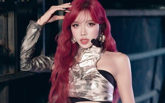 Chị đẹp Việt 'gây sốt' mạng xã hội, báo Trung Quốc liên tục nhắc tên