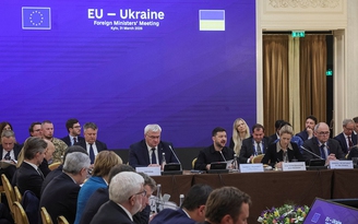 Ukraine nhận tín hiệu tích cực từ Mỹ và EU