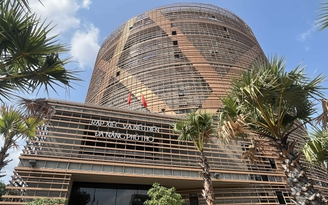 Rạp xiếc 'nghìn tỉ' mới của TP.HCM có gì?