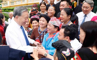 Giữ vững sự bình yên của bản làng, góp phần ổn định từ cơ sở