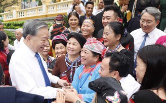 Tổng Bí thư, Chủ tịch nước: Cùng nhau giữ vững bình yên của bản làng