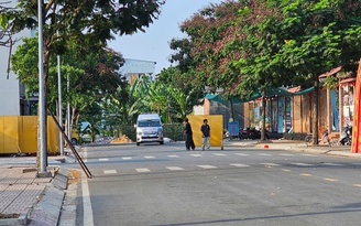 Điều tra vụ bé trai đuối nước tử vong tại hồ bơi ở TP.HCM