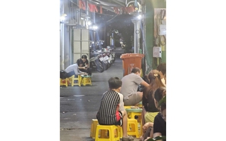 Buôn bán lấn chiếm hẻm