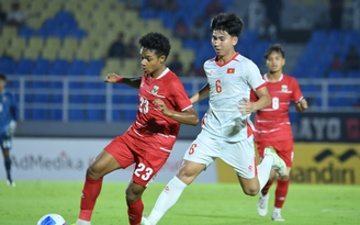 HLV U.17 Việt Nam sốc vì đội Indonesia ‘dựng xe buýt’, tuyên bố bất ngờ về bán kết đấu Úc