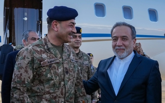 Ngoại trưởng Iran sang Pakistan, hy vọng đàm phán được thắp lên