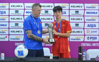 HLV Roland nói những điều tuyệt hay về nhà vô địch U.17 Việt Nam, hé lộ đích lớn hơn tại châu Á