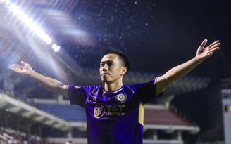 Văn Quyết bất ngờ nói cực sốc: ‘CLB Ninh Bình có 3 Hoàng Đức thì cũng... vậy thôi'