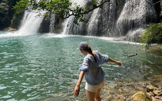 Tắm thác Tà Puồng, ăn gà nướng, măng rừng giữa đại ngàn Trường Sơn