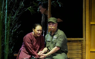 'Thanh gươm và bà mẹ' - lằn ranh nghiệt ngã của chiến tranh