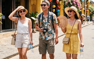 Đi chơi mùa nắng nóng: Bác sĩ cảnh báo những điều cần lưu ý