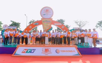 Khách hàng Tôn Đông Á khuấy động đường đua Cúp truyền hình