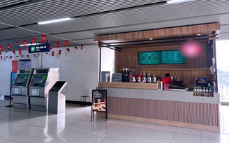 Thí điểm bán cà phê ở nhà ga metro Hà Nội